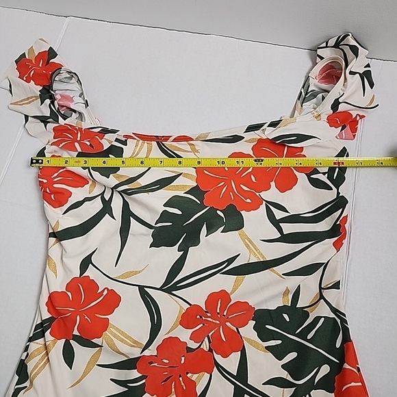 Vince Camuto Swimsuit Off-Shoulder Ruffle Tropical Hibiscus Print One-Piece - Picture 8 of 9